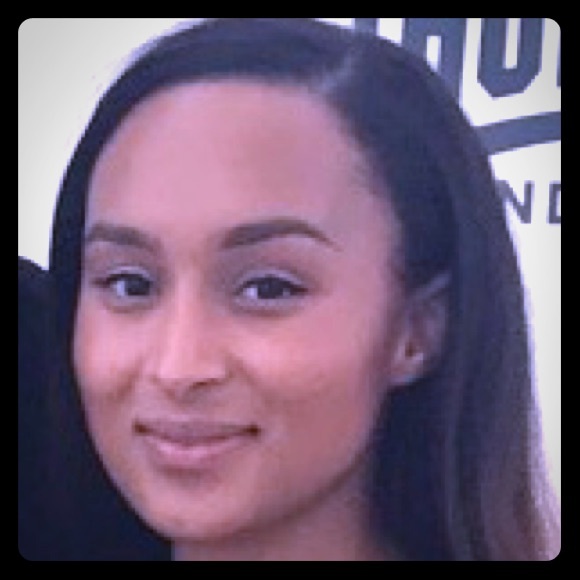 Meet your Posher, Antoinette - Picture 1 of 1